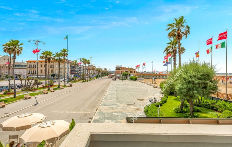 Appartamento in vendita a Viareggio