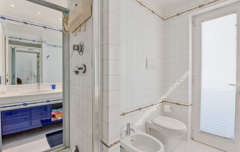 Appartamento in vendita a Viareggio