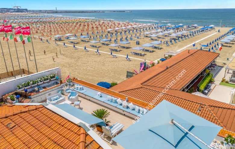 Appartamento in vendita a Viareggio