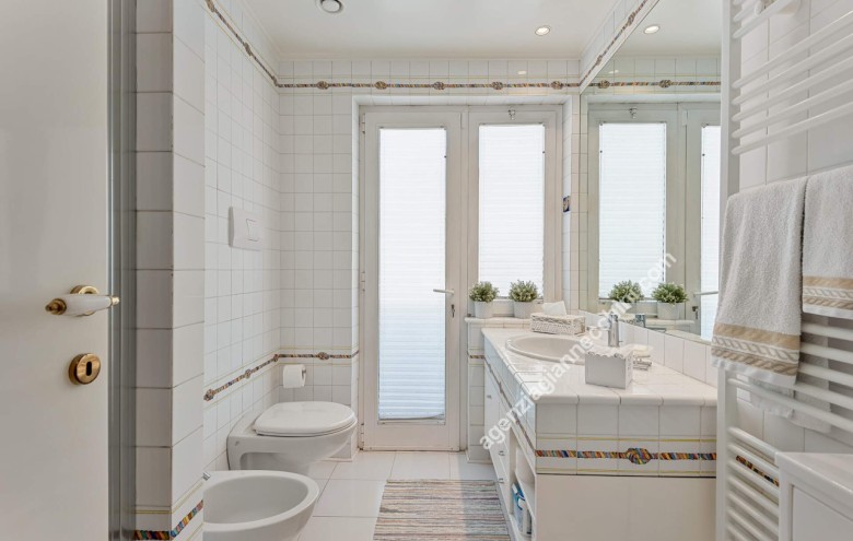 Appartamento in vendita a Viareggio