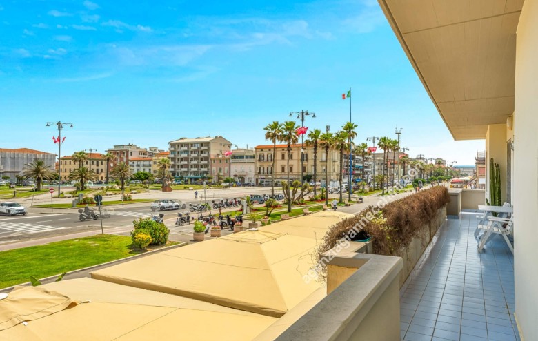 Appartamento in vendita a Viareggio