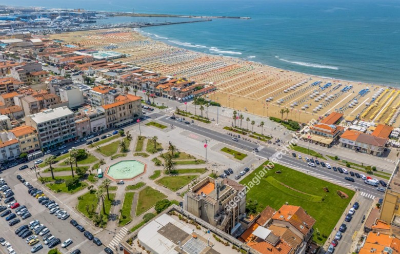 Appartamento in vendita a Viareggio