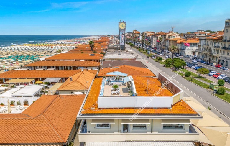 Appartamento in vendita a Viareggio