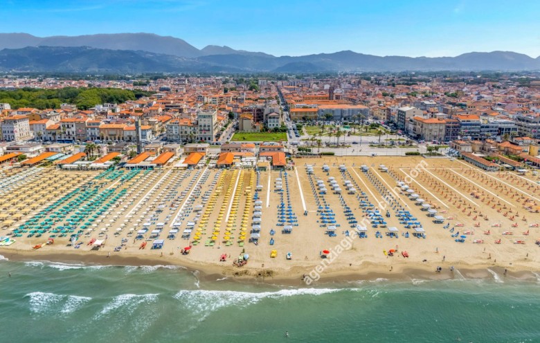 Appartamento in vendita a Viareggio