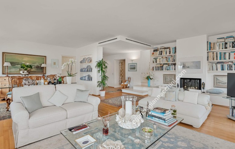 Appartamento in vendita a Viareggio