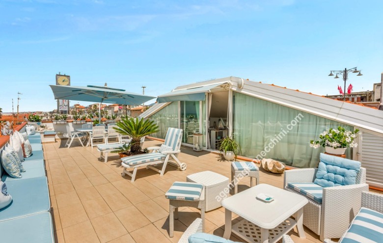 Appartamento in vendita a Viareggio