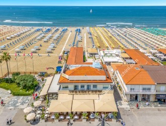 Appartamento in vendita a Viareggio