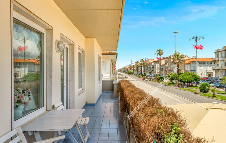 Appartamento in vendita a Viareggio