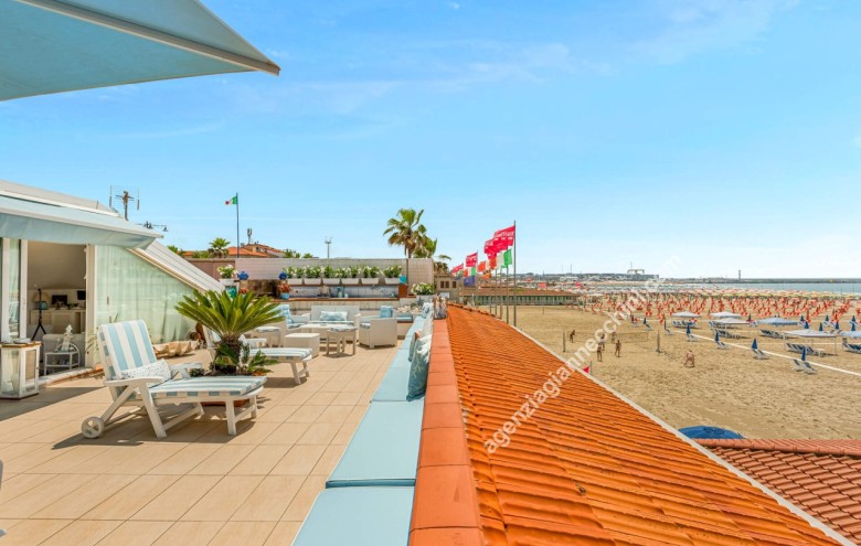 Appartamento in vendita a Viareggio