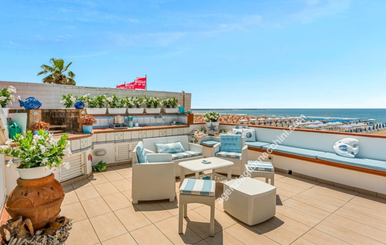 Appartamento in vendita a Viareggio