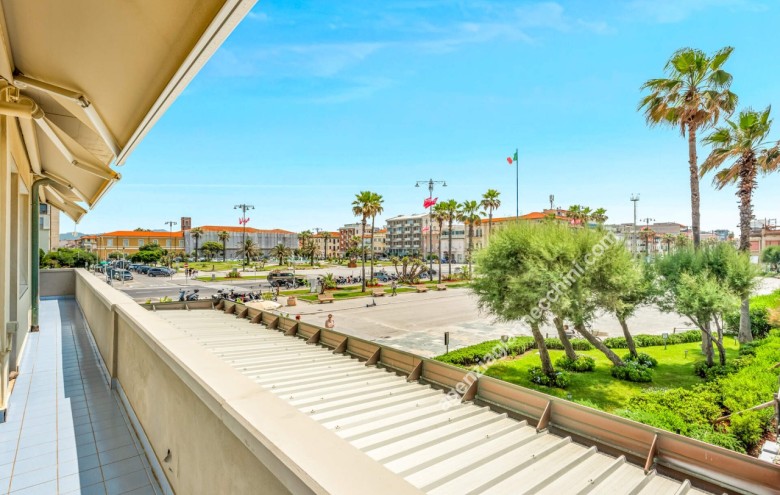 Appartamento in vendita a Viareggio