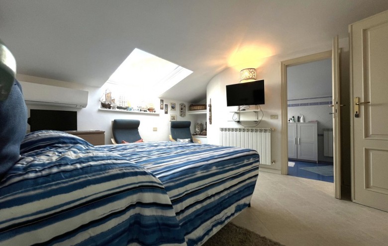 Bifamiliare in vendita a Pietrasanta