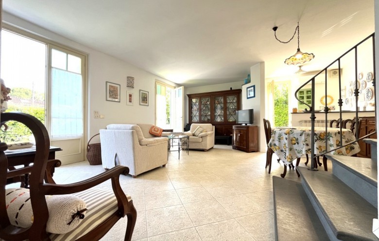 Bifamiliare in vendita a Pietrasanta