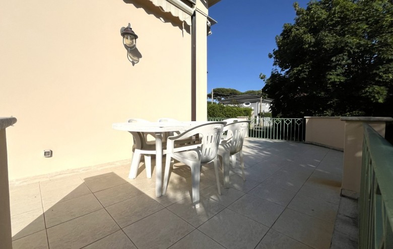 Bifamiliare in vendita a Pietrasanta