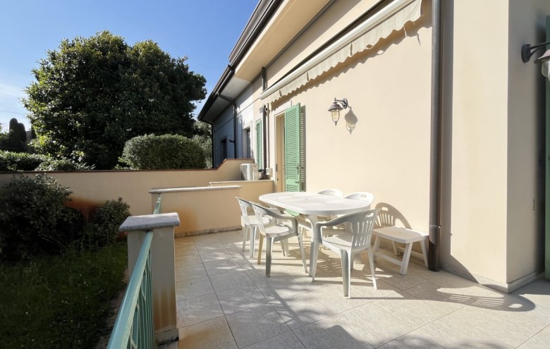 Bifamiliare in vendita a Pietrasanta