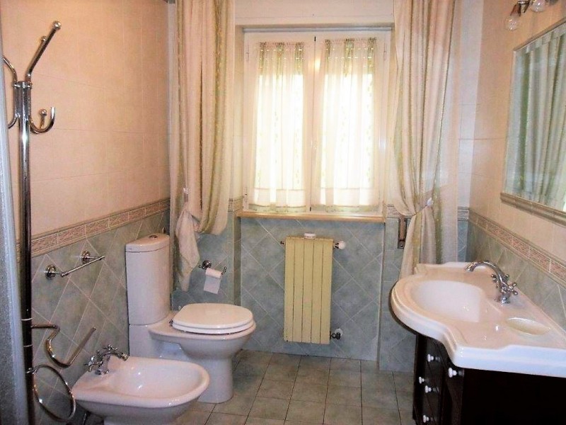 Villa singola in vendita a Camaiore