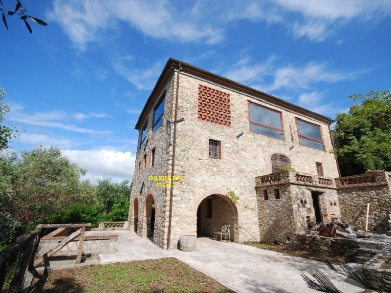 Rustico in vendita a Massarosa