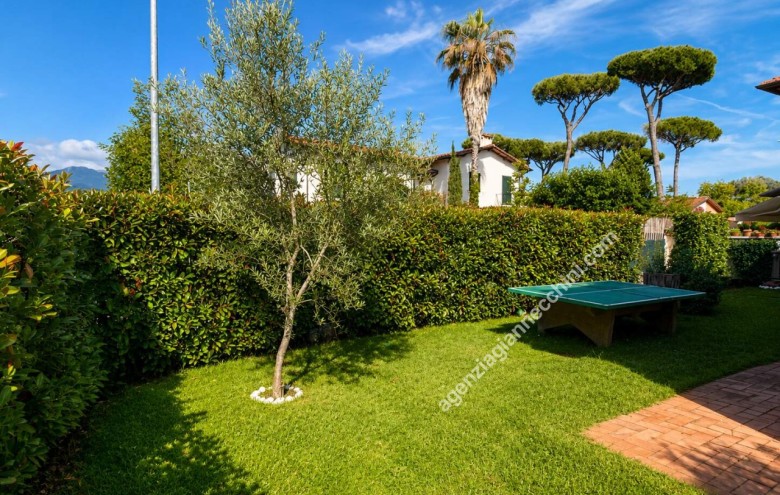 Villa singola in vendita a Forte dei Marmi