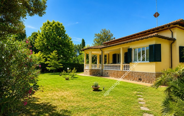 Villa singola in vendita a Forte dei Marmi