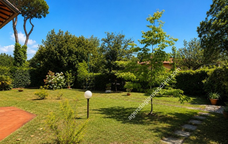 Villa singola in vendita a Forte dei Marmi