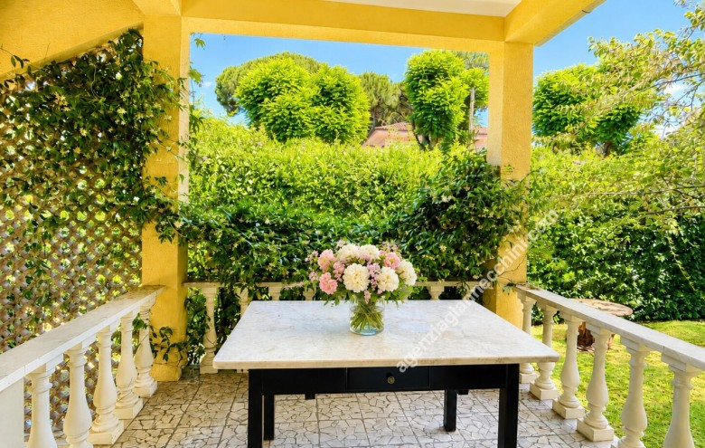 Villa singola in vendita a Forte dei Marmi