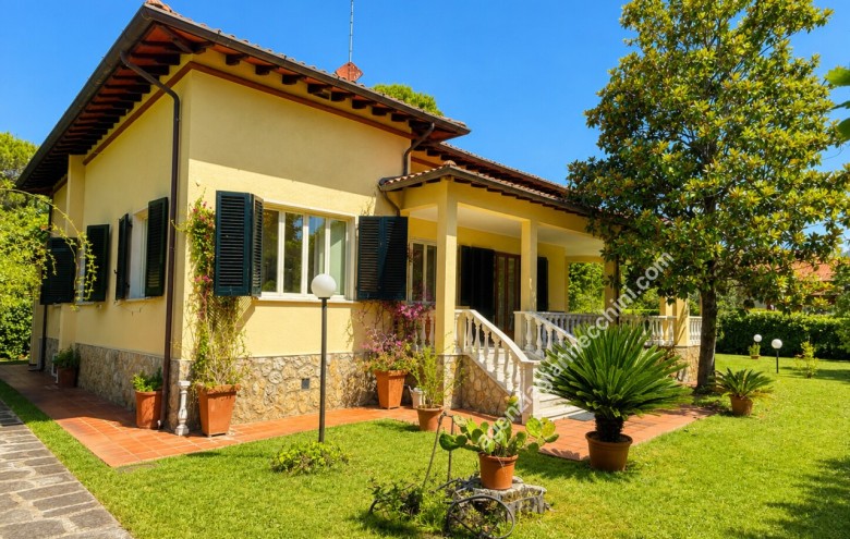 Villa singola in vendita a Forte dei Marmi