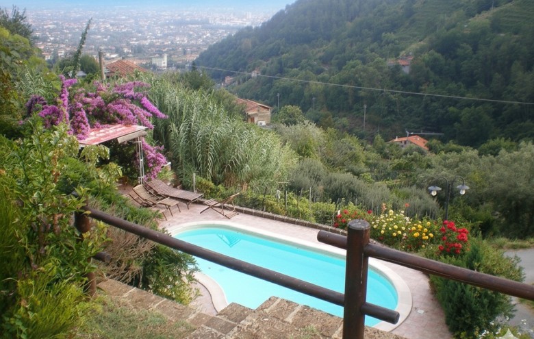 Bifamiliare in vendita a Pietrasanta