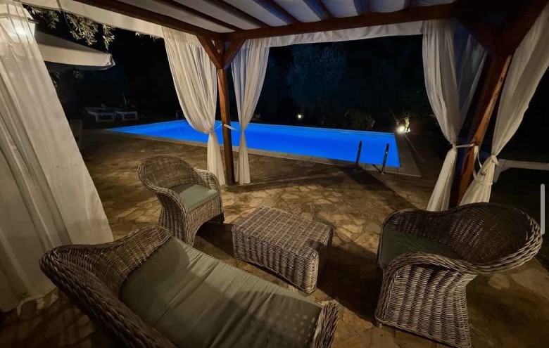 Villa singola in affitto a Camaiore