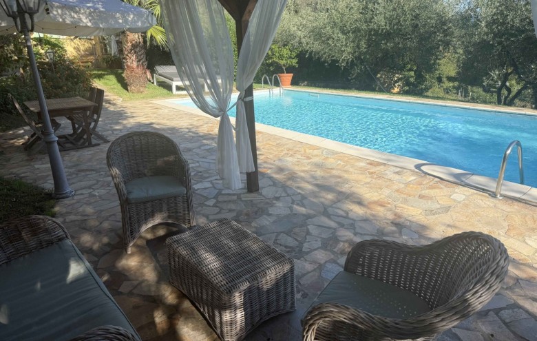 Villa singola in affitto a Camaiore