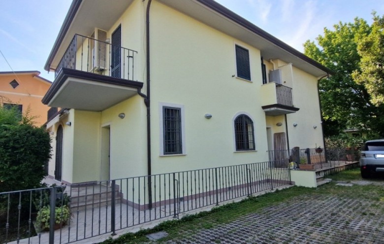 Porzione di casa in vendita a Forte dei Marmi