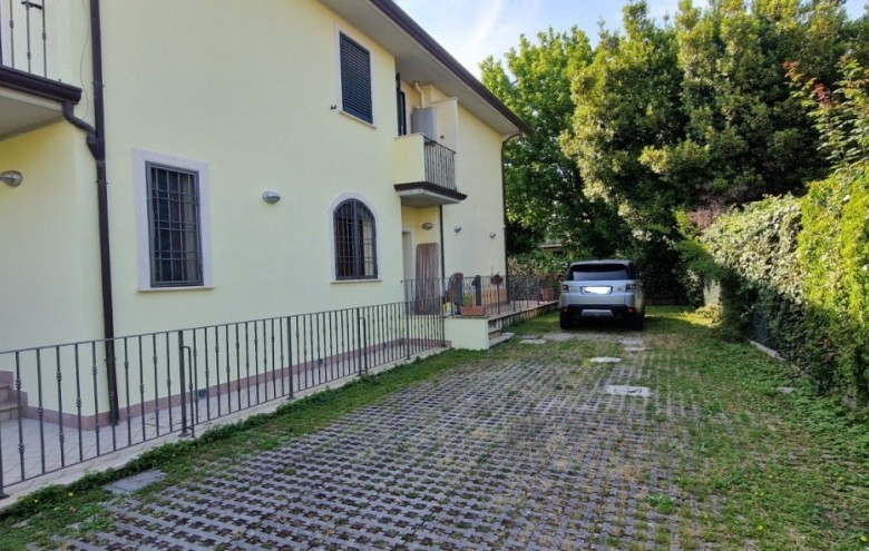 Porzione di casa in vendita a Forte dei Marmi