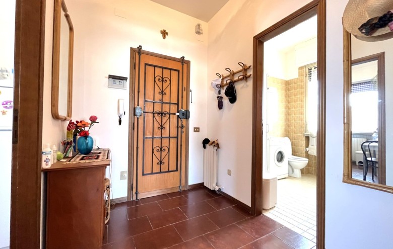 Appartamento in vendita a Viareggio