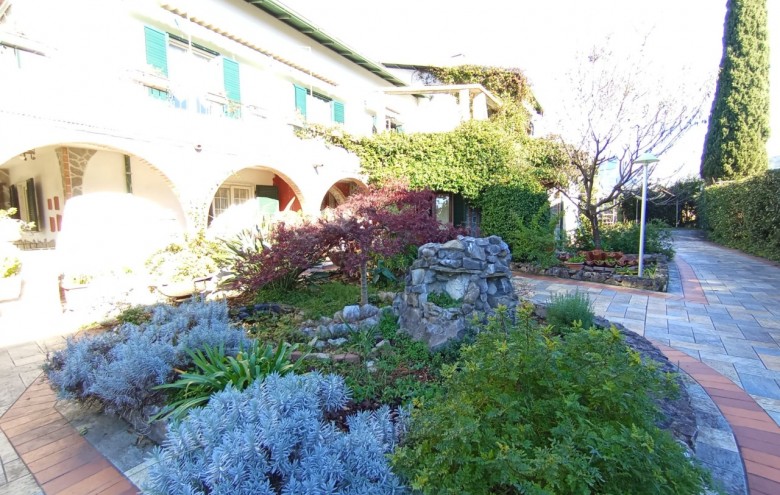 Villa singola in vendita a Carrara