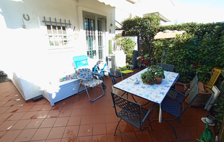 Villetta a schiera in vendita a Massa