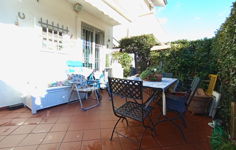 Villetta a schiera in vendita a Massa