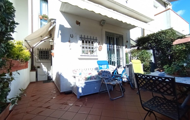 Villetta a schiera in vendita a Massa