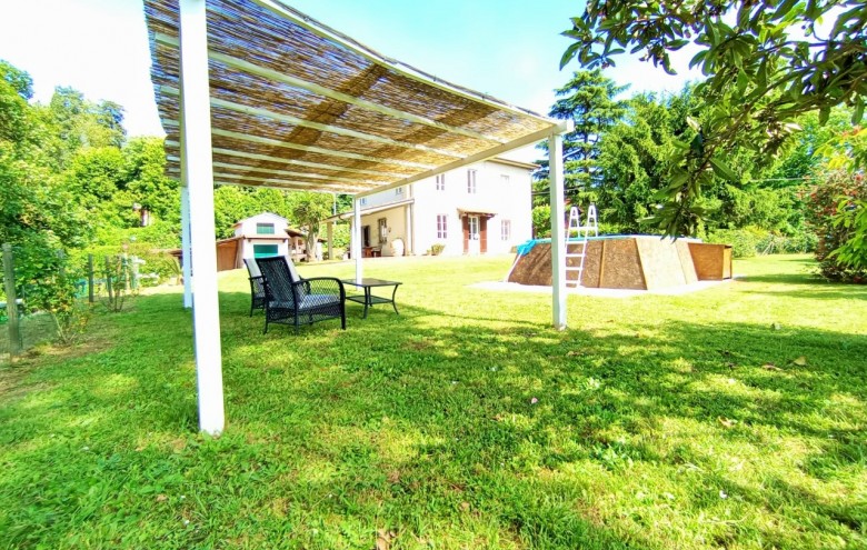 Villa singola in vendita a Camaiore