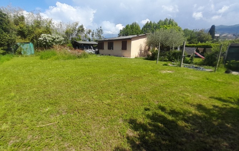 Villa singola in vendita a Pietrasanta