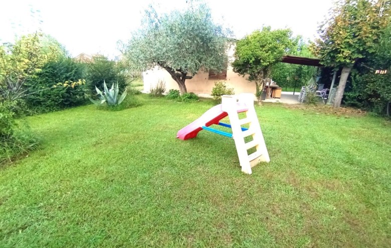 Villa singola in vendita a Pietrasanta