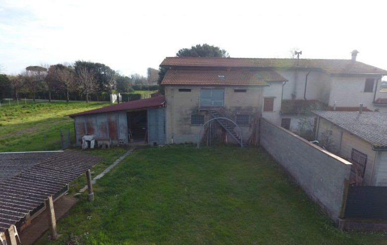 Porzione di casa in vendita a Pietrasanta