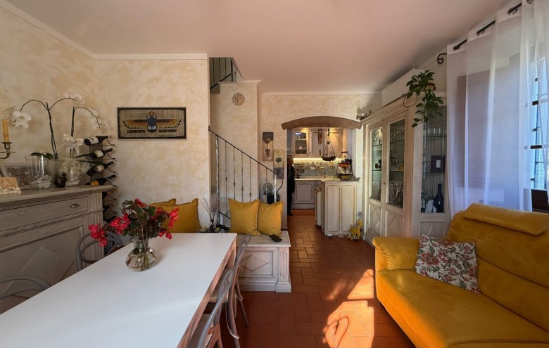 Villetta a schiera in vendita a Seravezza