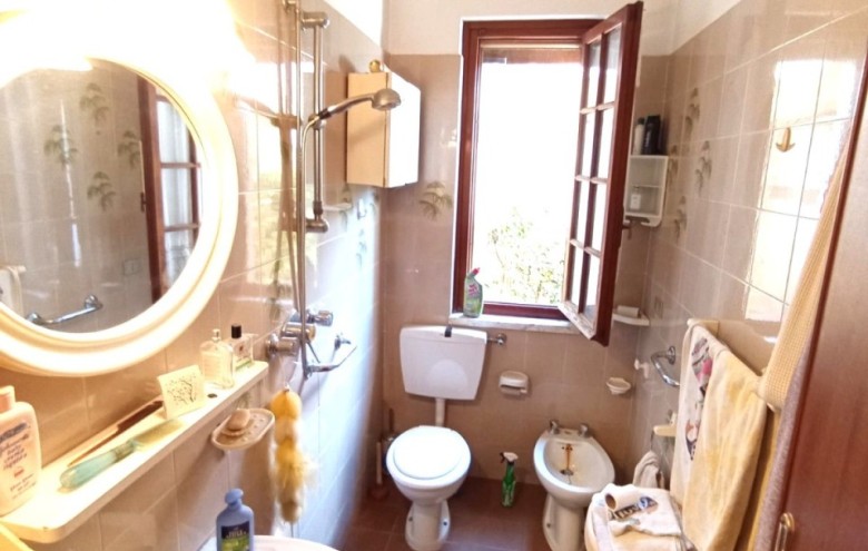 Porzione di casa in vendita a Pietrasanta