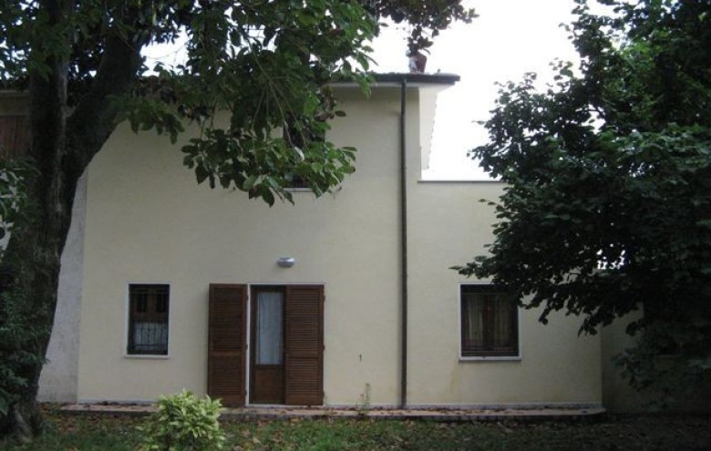 Porzione di casa in vendita a Pietrasanta