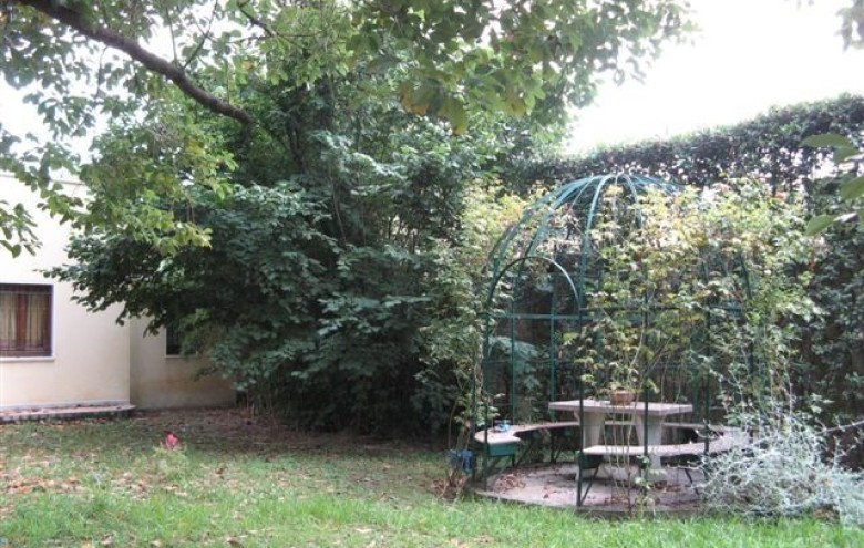 Porzione di casa in vendita a Pietrasanta