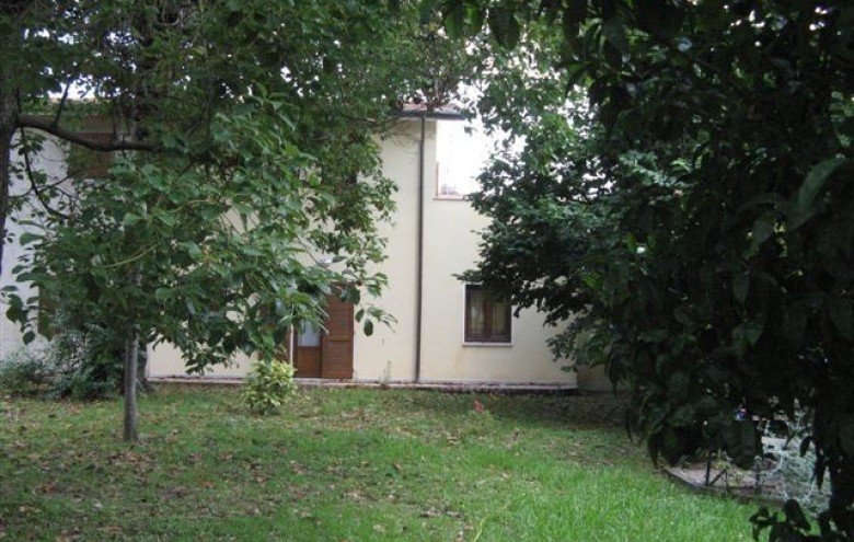 Porzione di casa in vendita a Pietrasanta