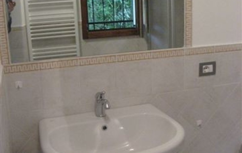 Porzione di casa in vendita a Pietrasanta