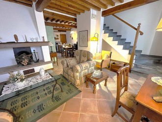 Porzione di casa in vendita a Capezzano Pianore