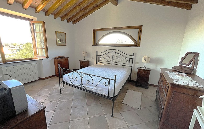 Porzione di casa in vendita a Camaiore