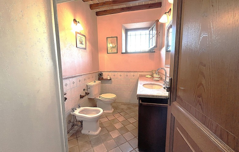 Porzione di casa in vendita a Camaiore