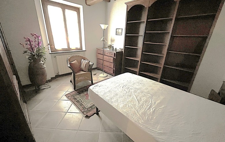Porzione di casa in vendita a Camaiore